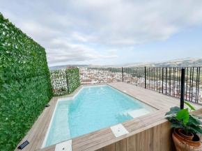 Casa 68 by Mila Prieto, Olvera